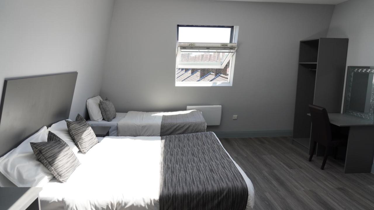 Roshni Hotel Southall Dış mekan fotoğraf